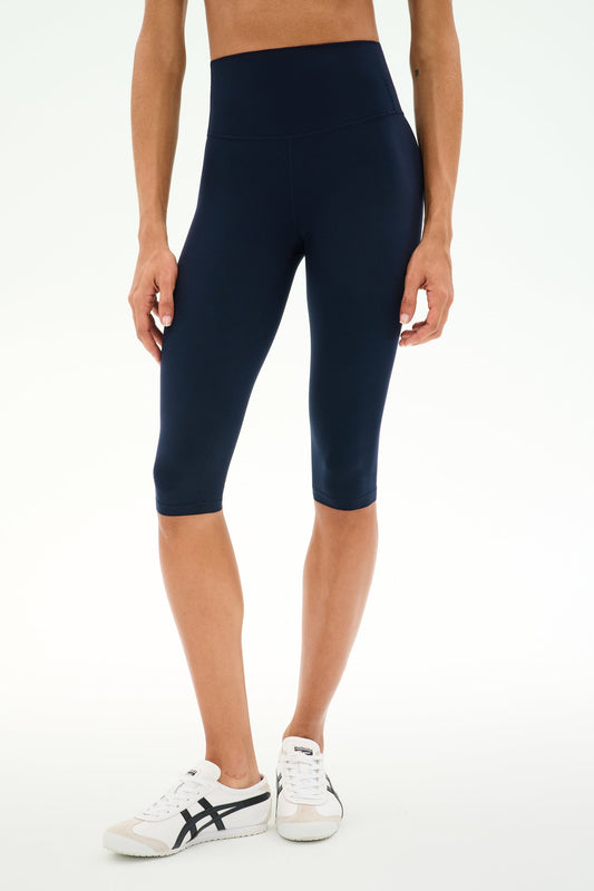 Airweight High Waist 16" Capri Legging - Splits59