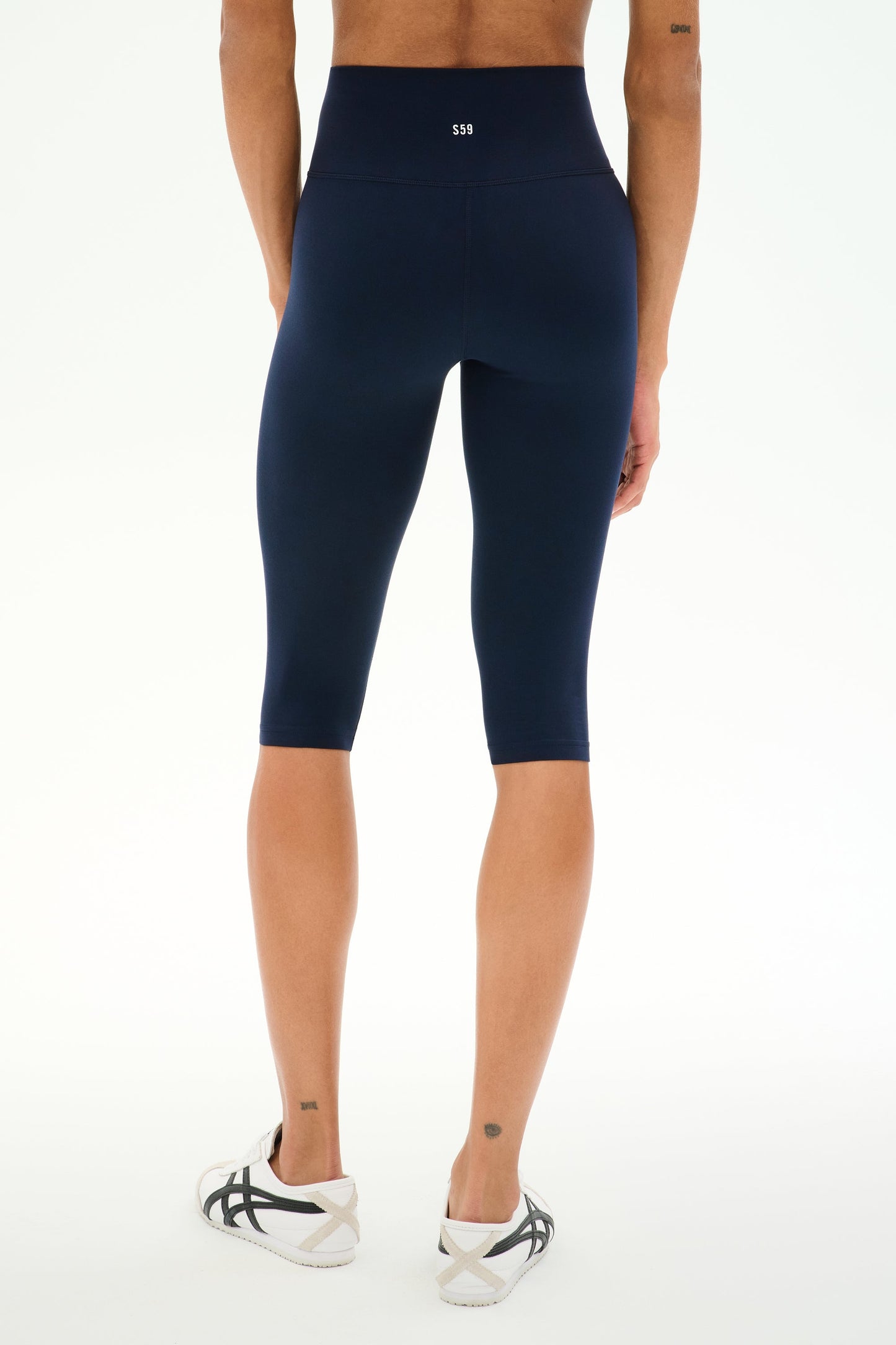 Airweight High Waist 16" Capri Legging - Splits59