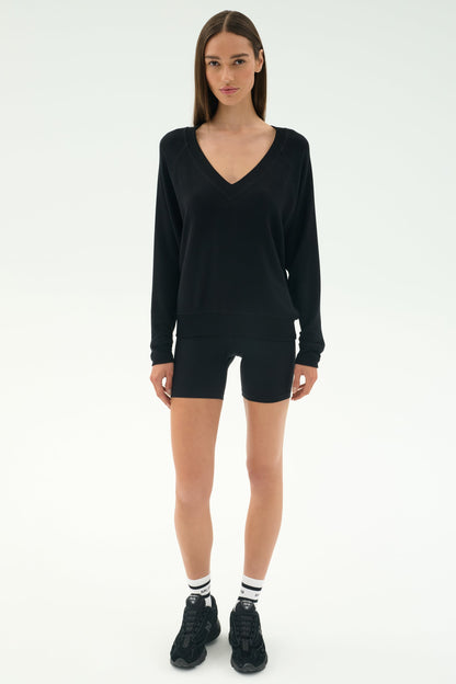 Bennie Fleece V Neck Sweatshirt - Splits59