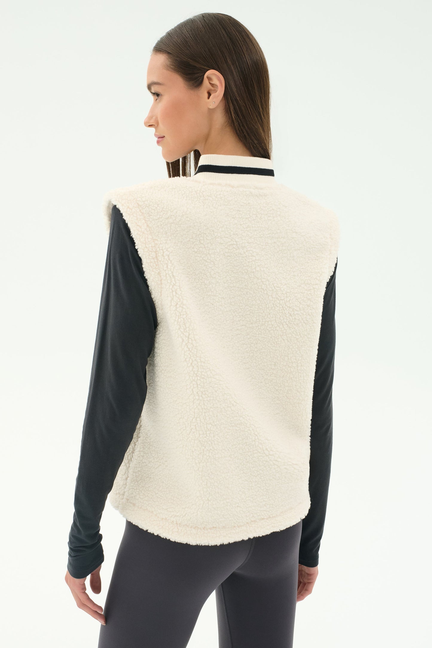 Aster Sherpa Vest - Splits59