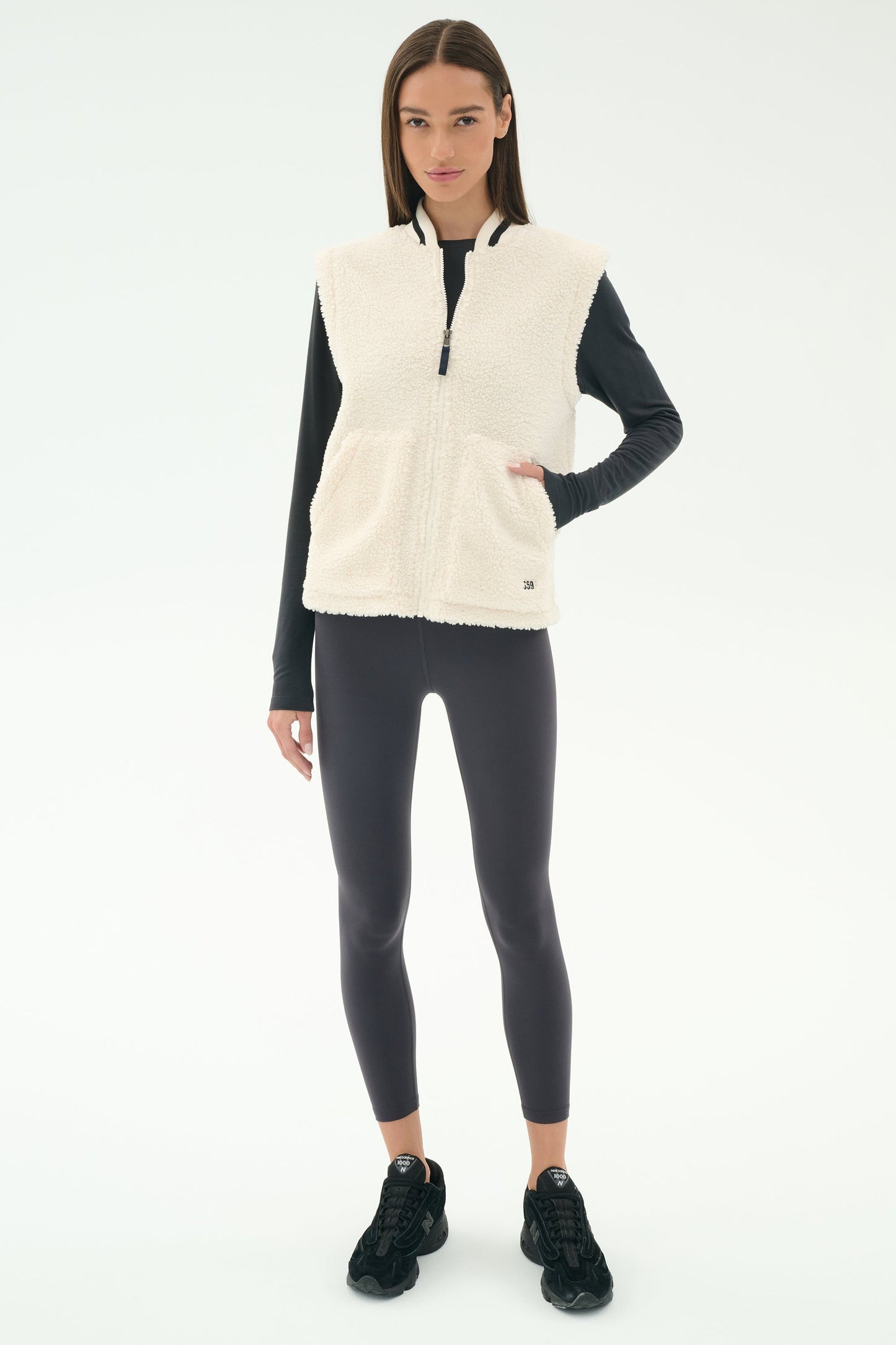 Aster Sherpa Vest - Splits59